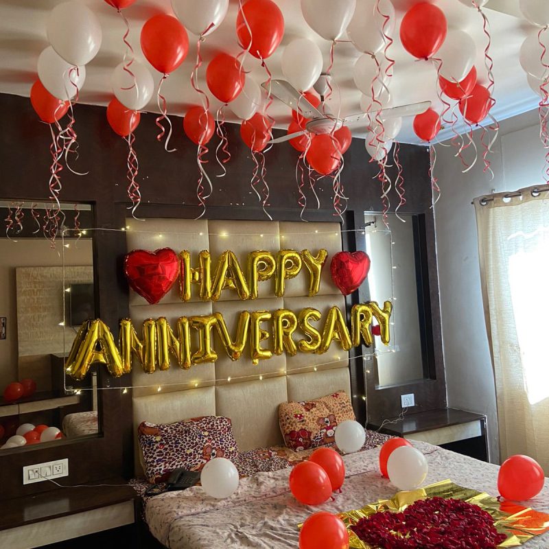 Anniversary room Balloon Decoration In Raipur